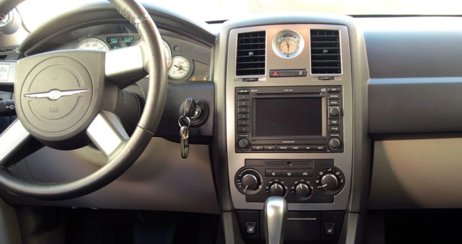 2006 Chrysler 300 (2005-2023) - Image 6 of 12
