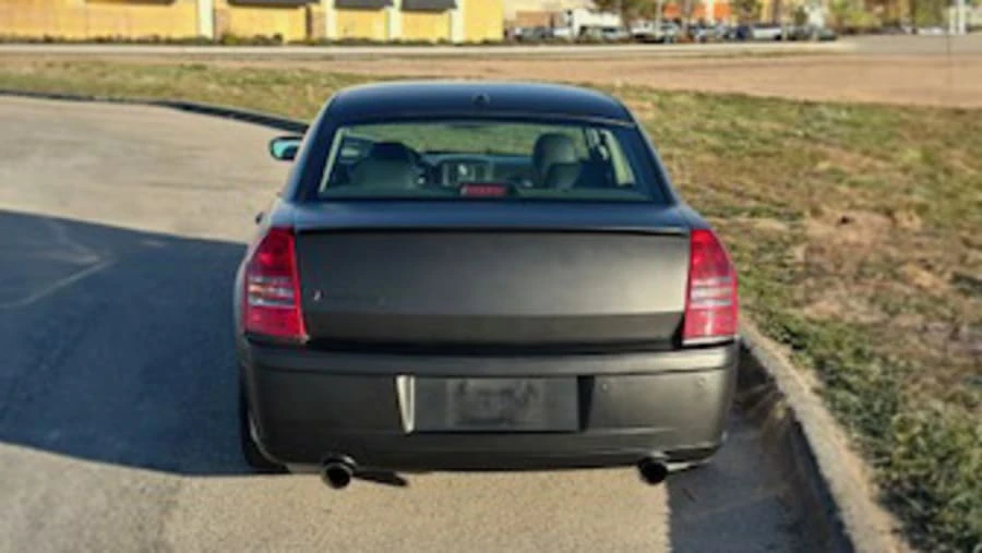 2006 Chrysler 300 (2005-2023) - Image 5 of 31