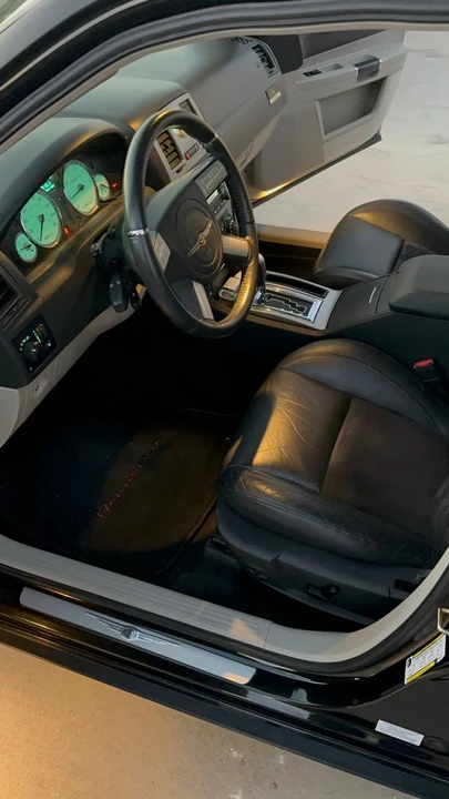 2006 Chrysler 300 (2005-2023) - Image 28 of 31