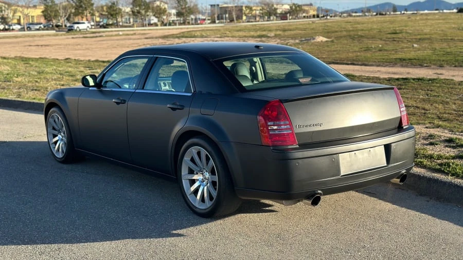 2006 Chrysler 300 (2005-2023) - Image 3 of 31