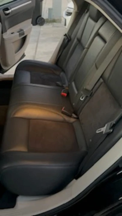 2006 Chrysler 300 (2005-2023) - Image 19 of 31