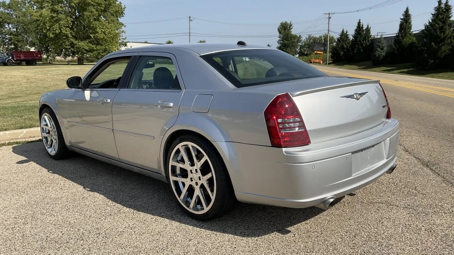 2006 Chrysler 300 (2005-2023) - Image 3 of 13