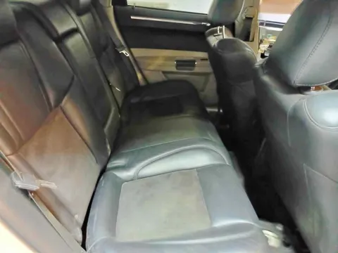2006 Chrysler 300 SRT8