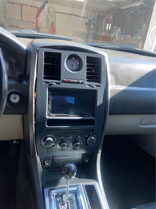 2006 Chrysler 300 (2005-2023) - Image 13 of 14