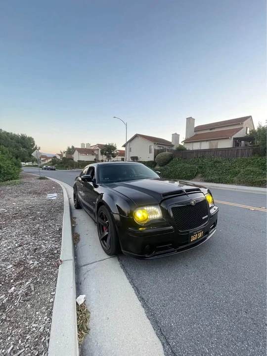 2006 Chrysler 300 (2005-2023) - Image 2 of 11