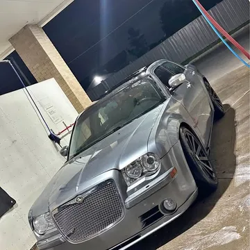 2006 Chrysler 300 SRT8 Core
