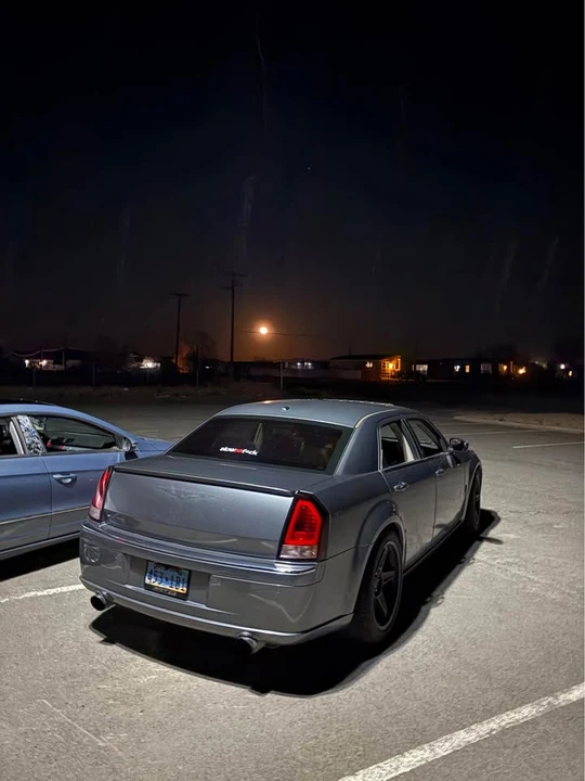 2006 Chrysler 300 (2005-2023) - Image 3 of 10
