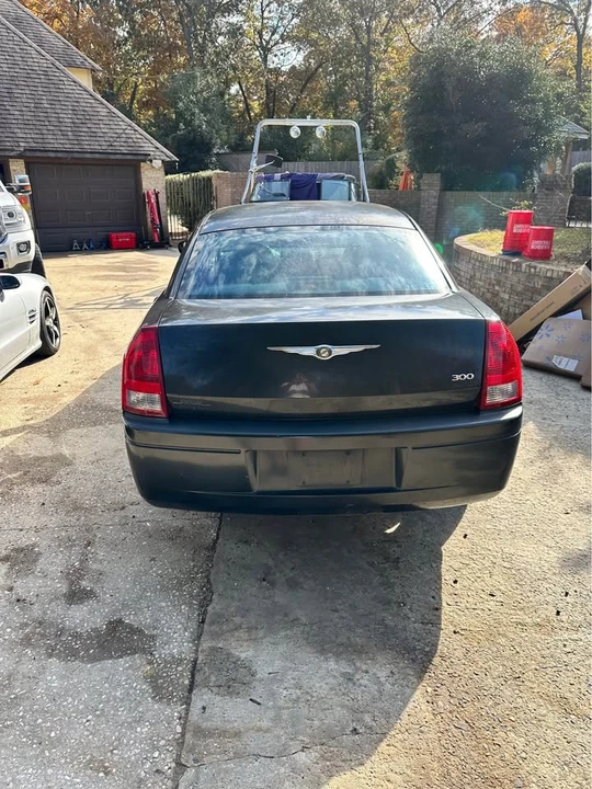 2006 Chrysler 300 (2005-2023) - Image 4 of 11