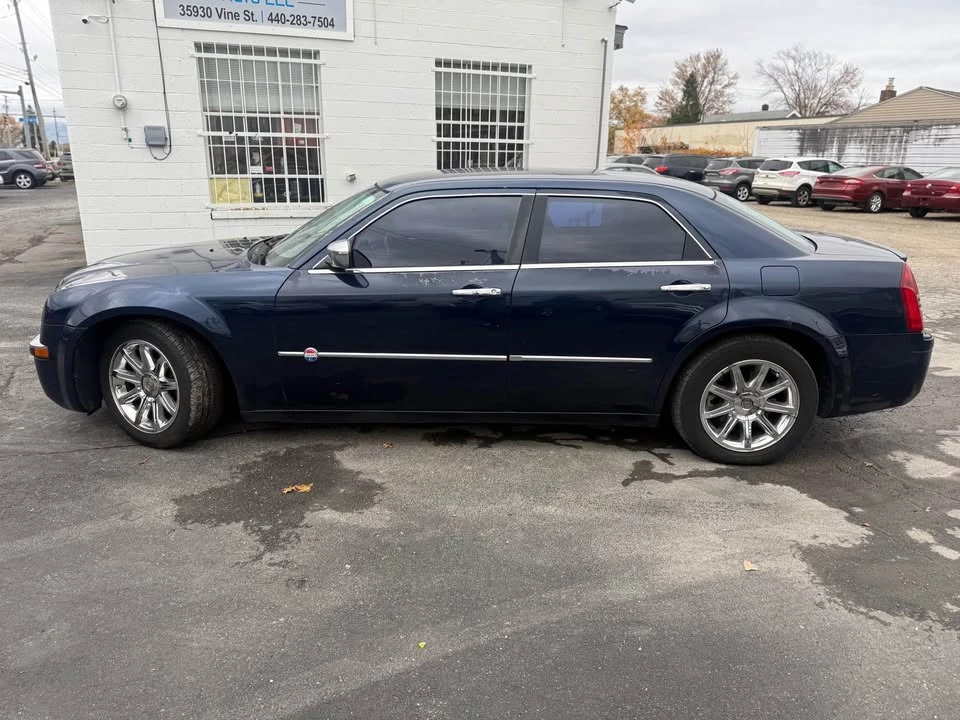 2006 Chrysler 300 (2005-2023) - Image 5 of 17