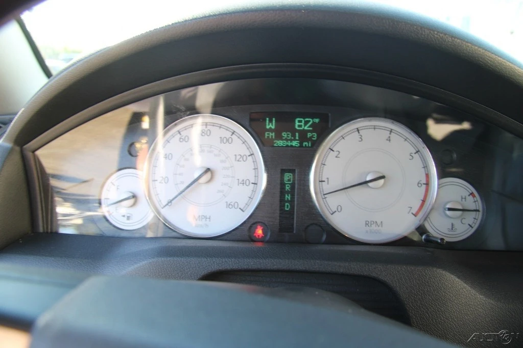 2006 Chrysler 300 (2005-2023) - Image 13 of 21