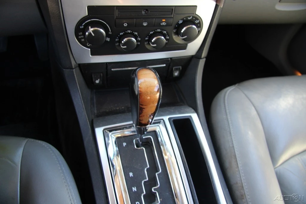 2006 Chrysler 300 (2005-2023) - Image 16 of 21