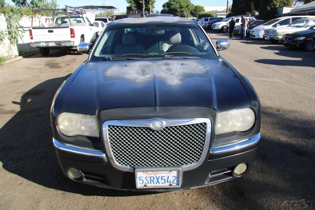 2006 Chrysler 300 (2005-2023) - Image 8 of 21