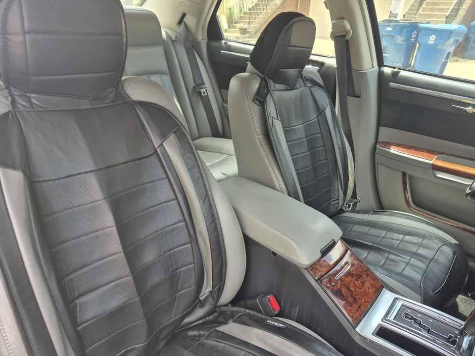 2006 Chrysler 300 (2005-2023) - Image 15 of 26