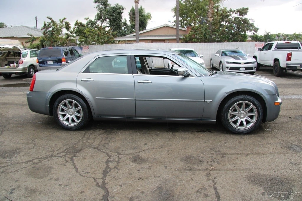 2006 Chrysler 300 (2005-2023) - Image 7 of 21