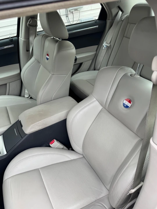 2006 Chrysler 300 (2005-2023) - Image 6 of 22