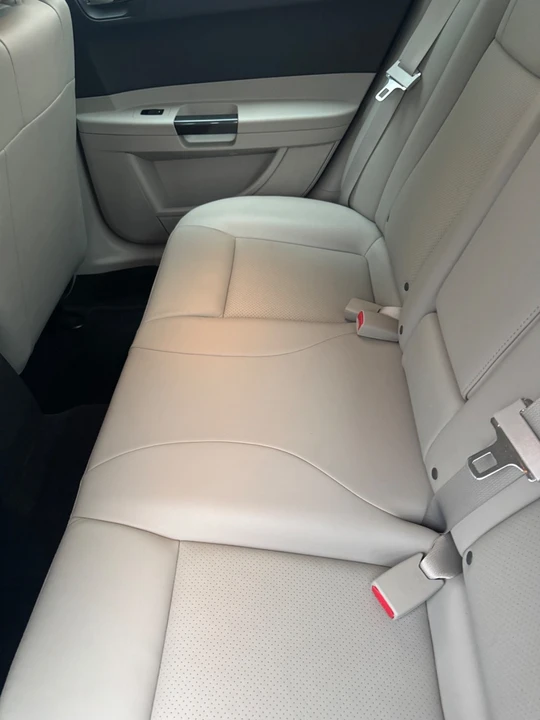 2006 Chrysler 300 (2005-2023) - Image 8 of 22