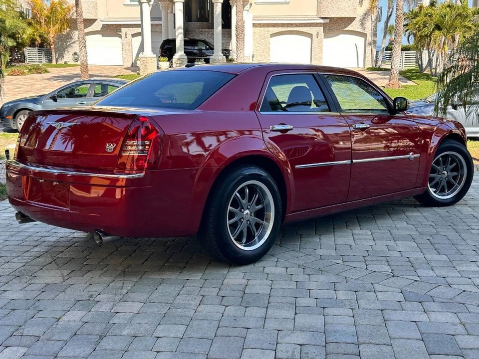 2006 Chrysler 300 (2005-2023) - Image 5 of 24