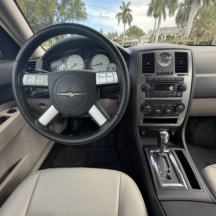 2006 Chrysler 300 (2005-2023) - Image 20 of 31