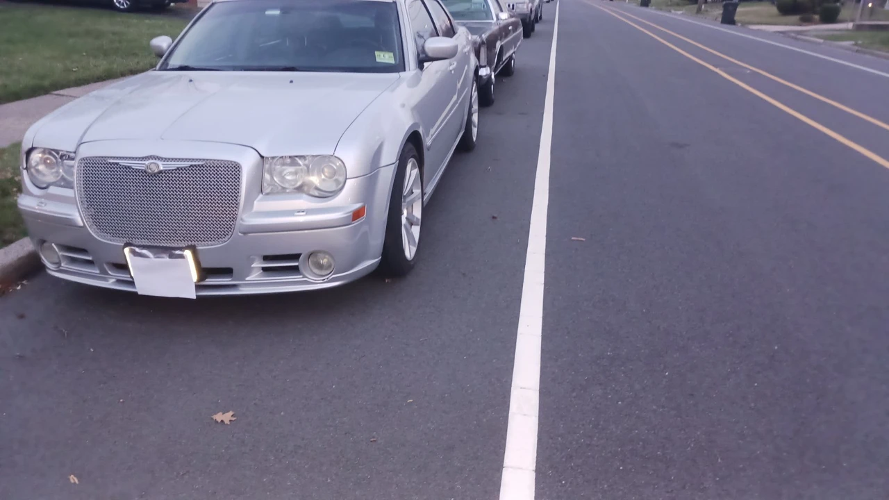 2006 Chrysler 300 (2005-2023) - Image 16 of 19