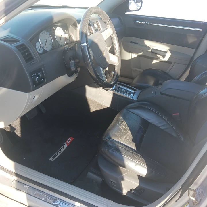 2006 Chrysler 300 (2005-2023) - Image 4 of 20
