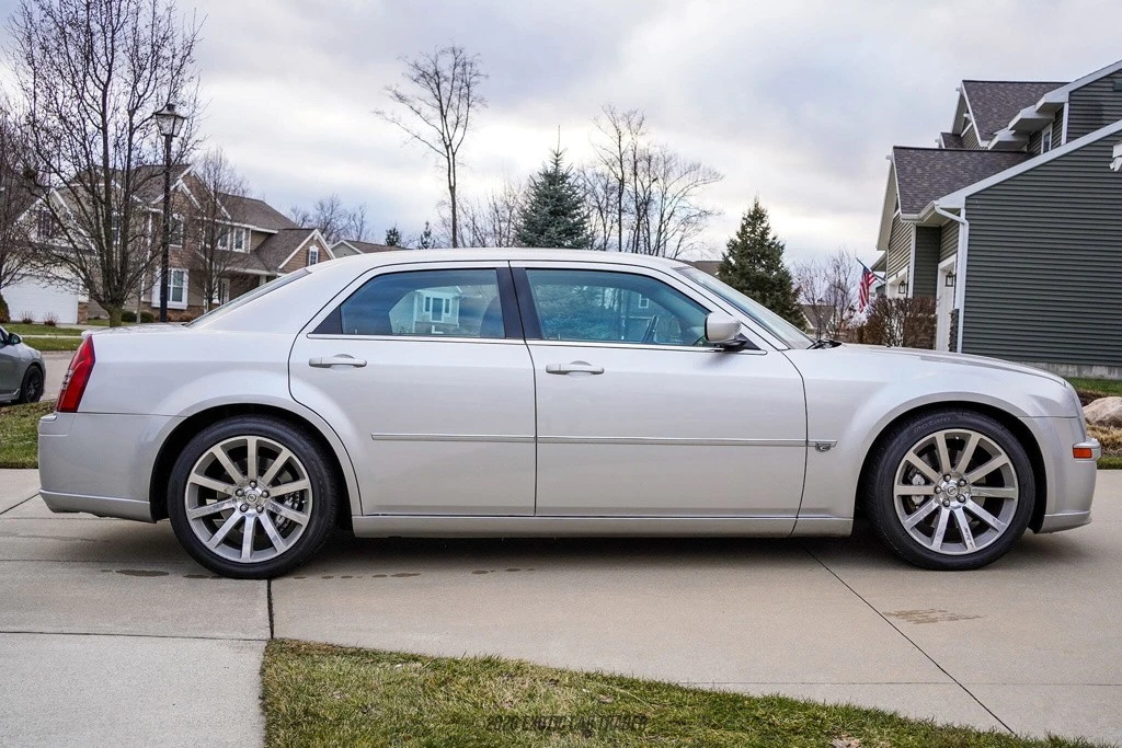 2006 Chrysler 300 (2005-2023) - Image 9 of 12