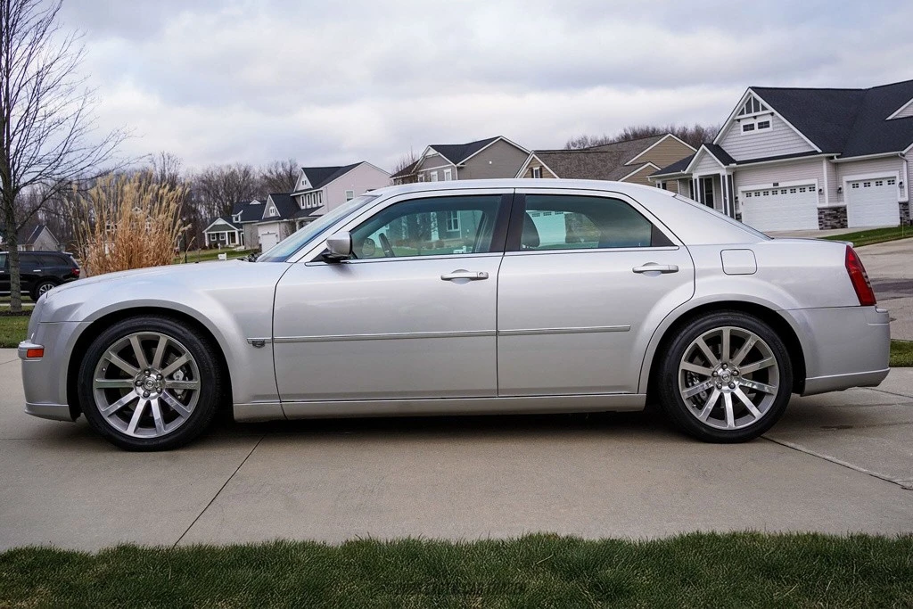 2006 Chrysler 300 (2005-2023) - Image 3 of 12