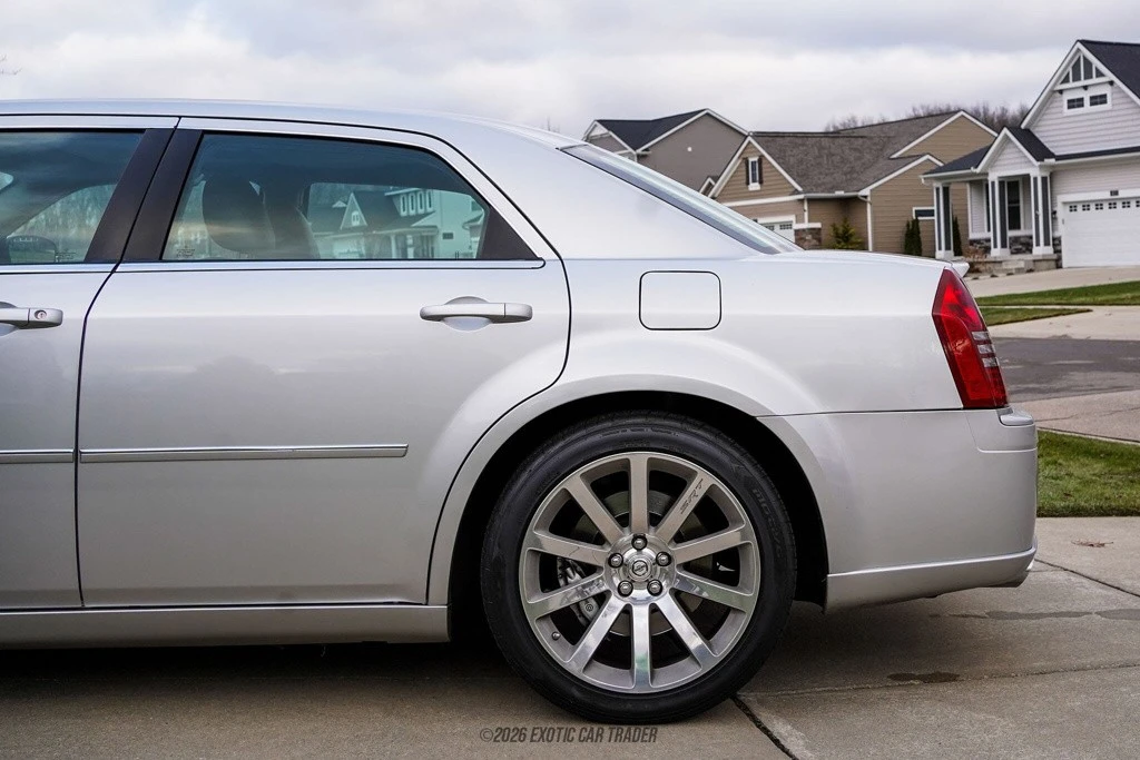 2006 Chrysler 300 (2005-2023) - Image 5 of 12