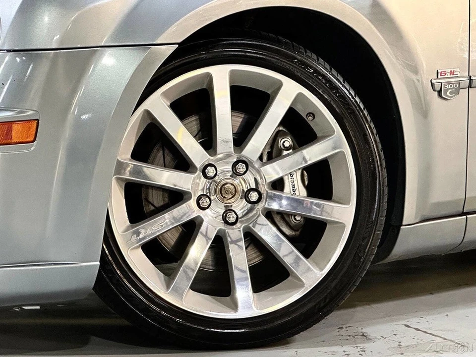 2006 Chrysler 300 (2005-2023) - Image 2 of 24