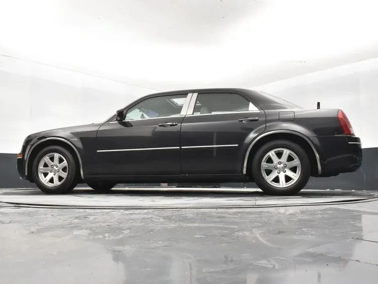 2006 Chrysler 300 (2005-2023) - Image 12 of 12