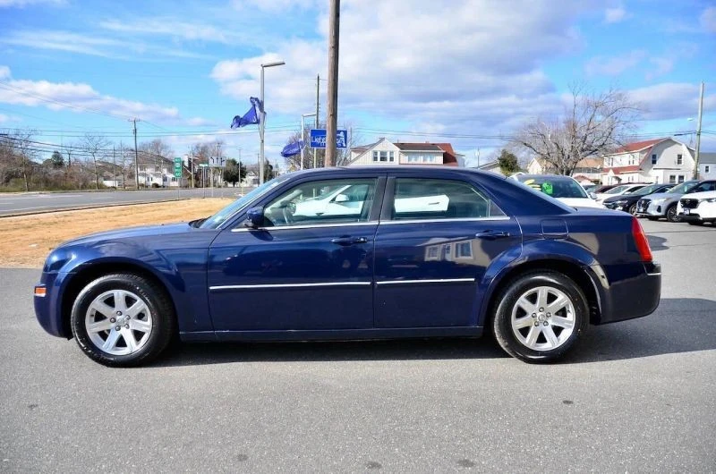 2006 Chrysler 300 (2005-2023) - Image 6 of 12