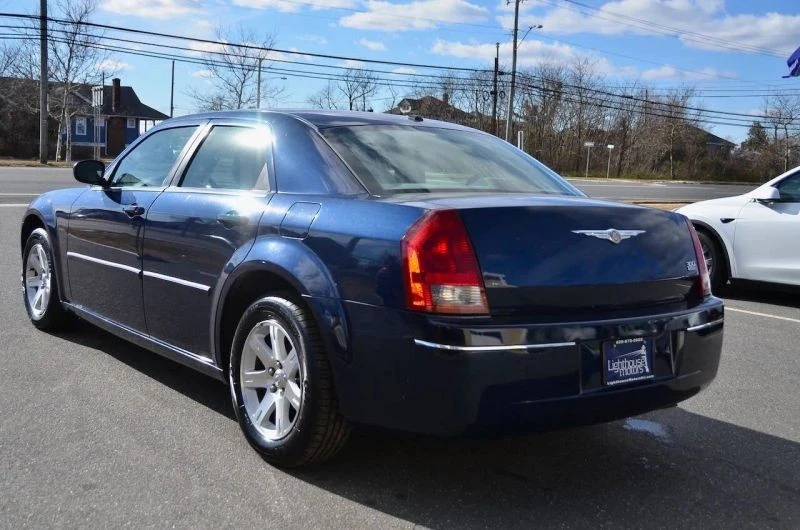 2006 Chrysler 300 (2005-2023) - Image 7 of 12