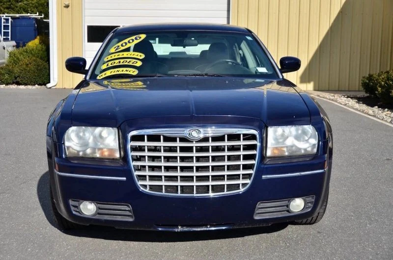 2006 Chrysler 300 (2005-2023) - Image 3 of 12