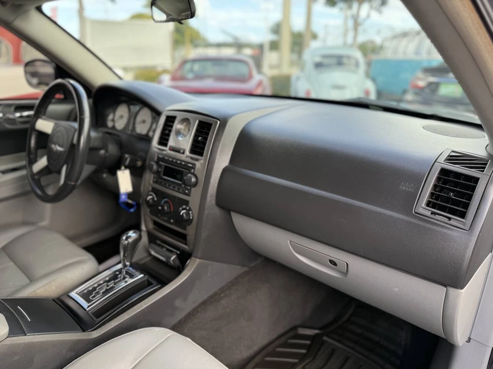 2006 Chrysler 300 (2005-2023) - Image 20 of 21