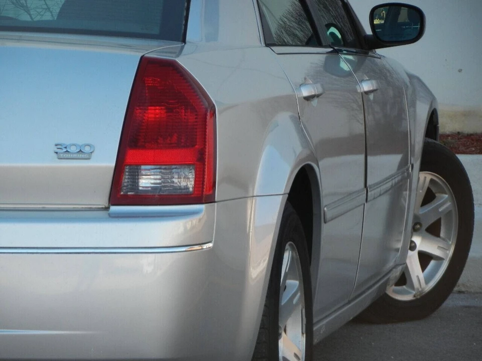 2006 Chrysler 300 (2005-2023) - Image 19 of 21