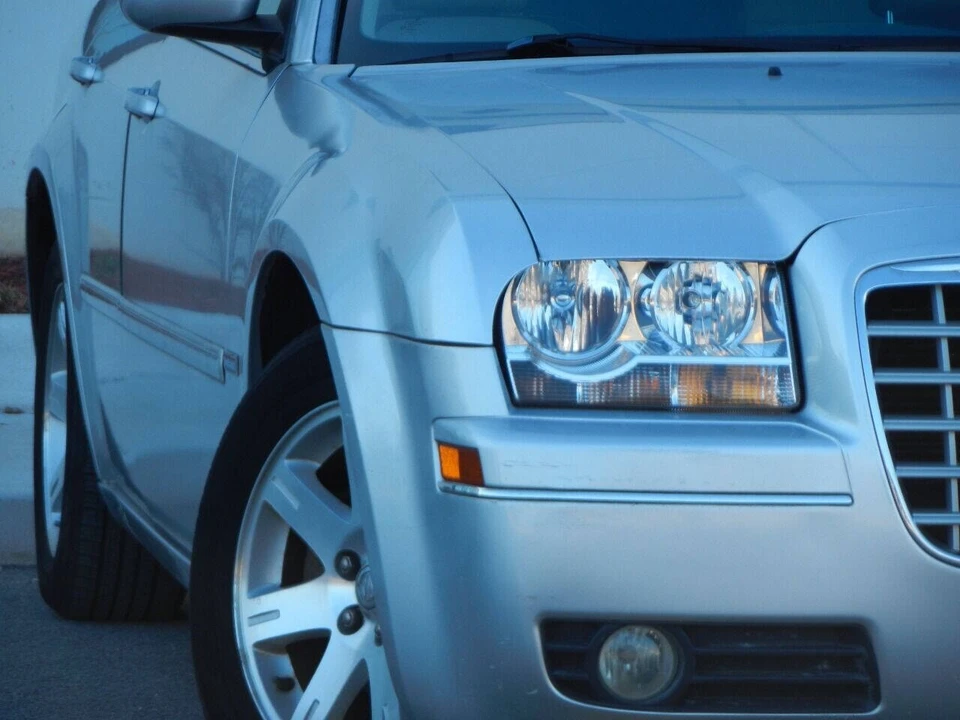 2006 Chrysler 300 (2005-2023) - Image 8 of 21