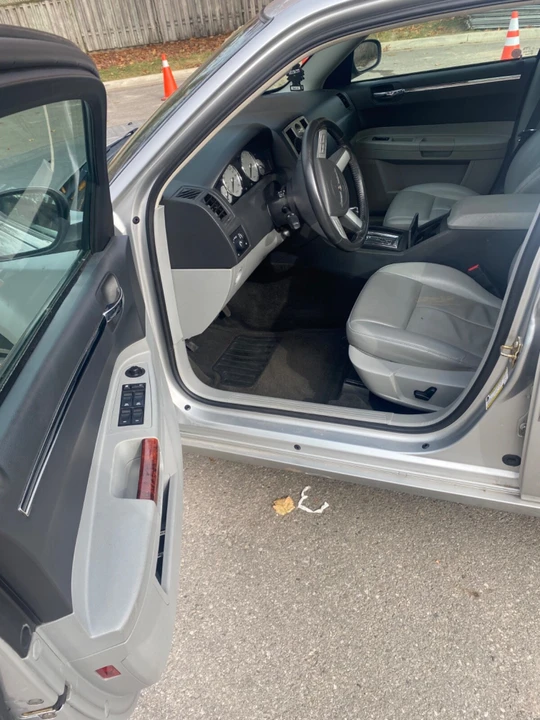 2006 Chrysler 300 (2005-2023) - Image 22 of 24