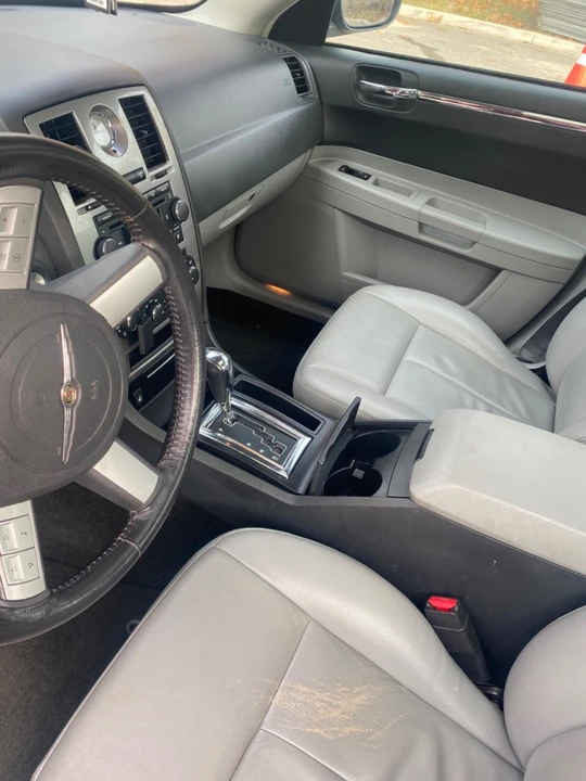 2006 Chrysler 300 (2005-2023) - Image 21 of 24