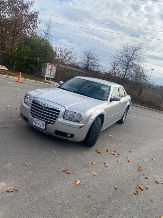 2006 Chrysler 300 (2005-2023) - Image 3 of 24