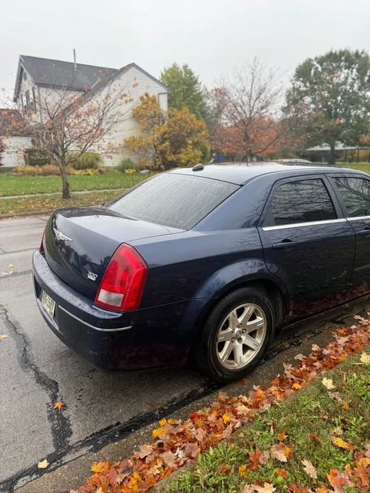 2006 Chrysler 300 (2005-2023) - Image 3 of 6