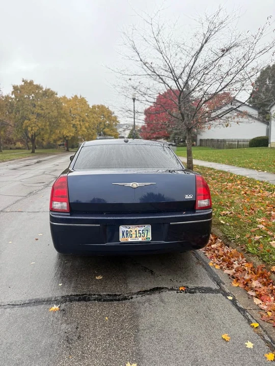 2006 Chrysler 300 (2005-2023) - Image 2 of 6