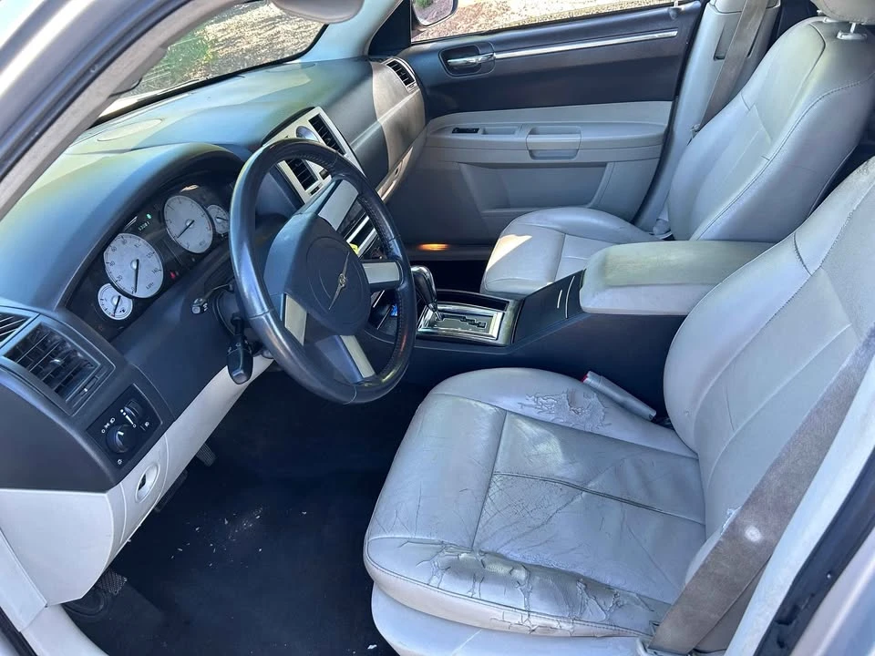 2006 Chrysler 300 (2005-2023) - Image 7 of 7