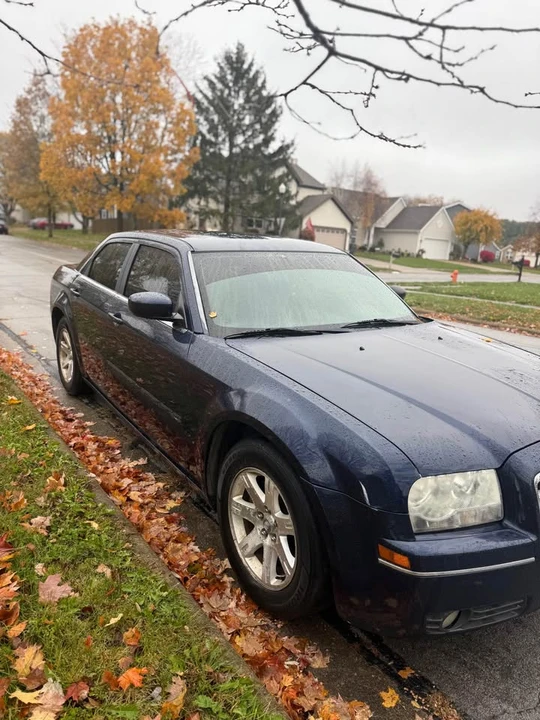 2006 Chrysler 300 (2005-2023) - Image 4 of 6