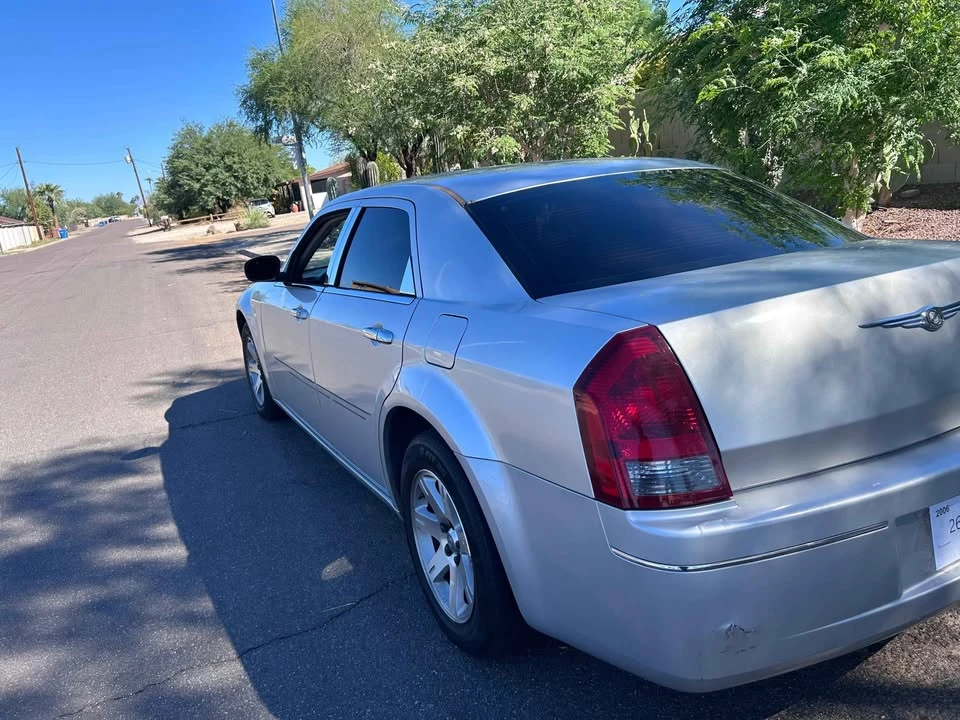 2006 Chrysler 300 (2005-2023) - Image 5 of 7