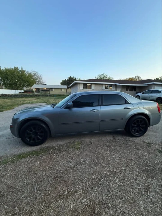 2006 Chrysler 300 (2005-2023) - Image 4 of 5