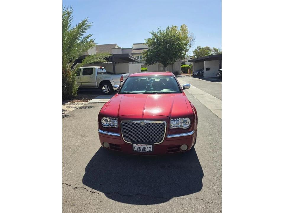 2006 Chrysler 300 (2005-2023) - Image 2 of 21