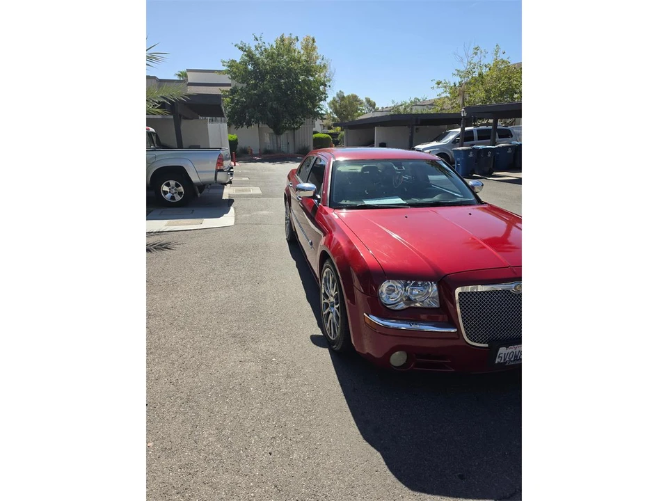 2006 Chrysler 300 (2005-2023) - Image 3 of 21