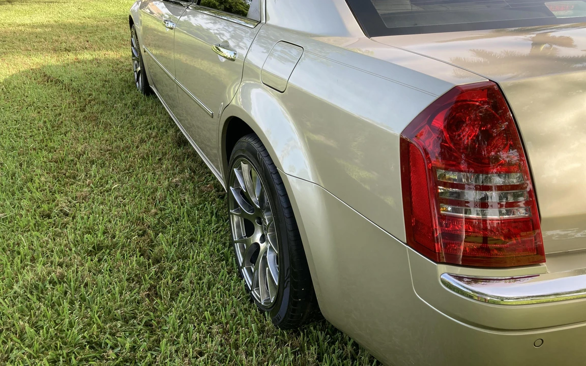 2006 Chrysler 300 (2005-2023) - Image 22 of 30