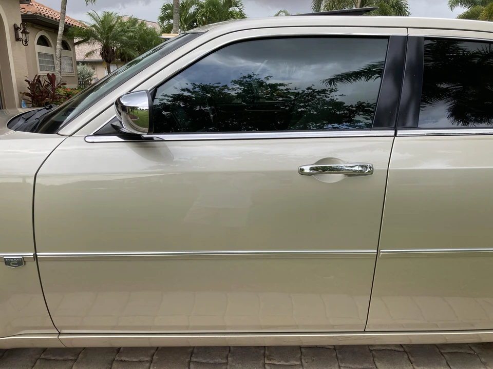 2006 Chrysler 300 (2005-2023) - Image 19 of 30