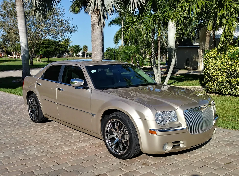 2006 Chrysler 300 (2005-2023) - Image 13 of 30