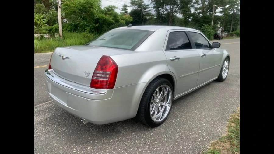 2006 Chrysler 300 (2005-2023) - Image 11 of 12